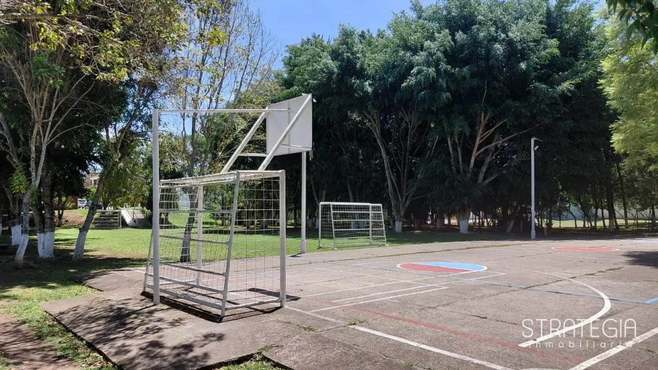 Vendo Casa Céntrica en BLVD San Isidro Zona 16 — Casa en Venta en Zona 16, Guatemala, Ciudad — foto 9 de 13