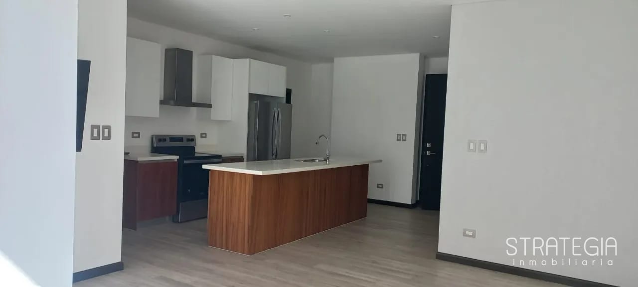 Espectacular Apartamento Lirios Cayalá Zona 16 — Apartamento en Alquiler en Lirios de Cayalá II, Zona 16, Guatemala, Ciudad — foto 1 de 9