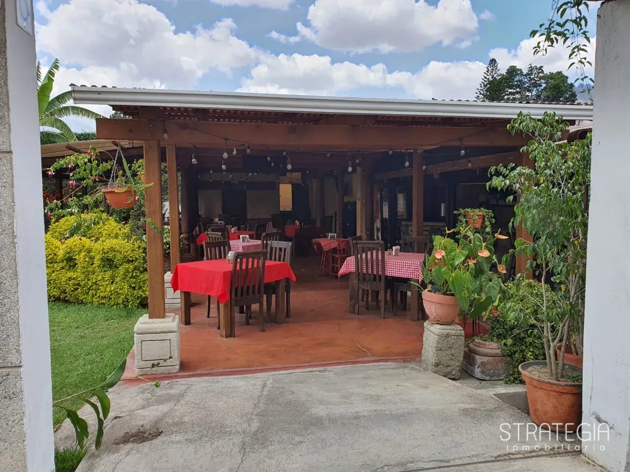 Rento Ubicación para Restaurante Antigua Guatemala — Local en Alquiler en Antigua, Sacatepéquez — foto 1 de 6