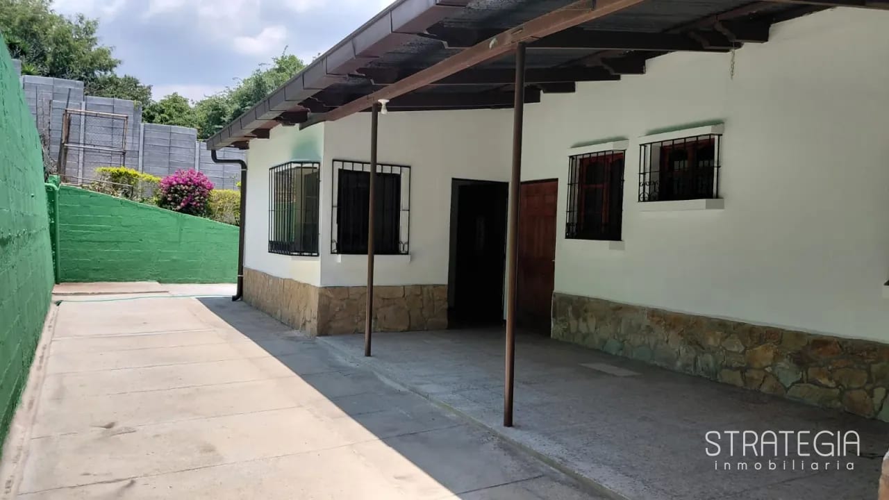 Rento Casa un Nivel km 16 CAES — Casa en Alquiler en Santa Catarina Pinula, Guatemala, Ciudad — foto 7 de 11