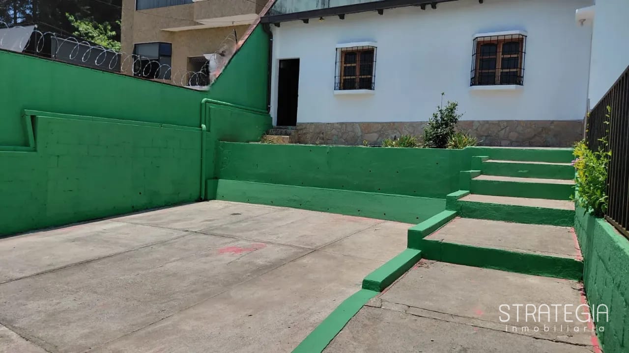 Rento Casa un Nivel km 16 CAES — Casa en Alquiler en Santa Catarina Pinula, Guatemala, Ciudad — foto 2 de 11