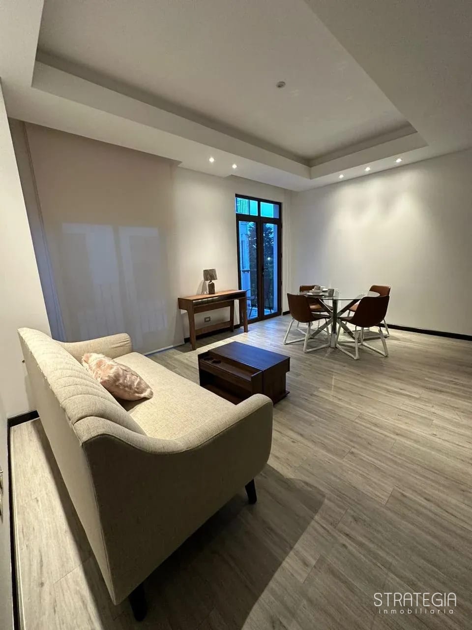 Rento Apartamento Lirios de Cayalá — Apartamento en Alquiler en Lirios de Cayalá II, Zona 16, Guatemala, Ciudad — foto 4 de 10