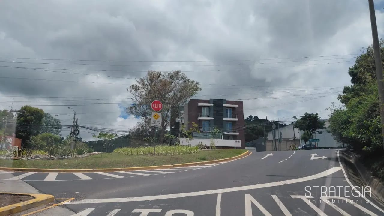 Renta: Apartamento en zona 16 — Apartamento en Alquiler en Lomas de San Isidro, Zona 16, Guatemala, Ciudad — foto 10 de 10