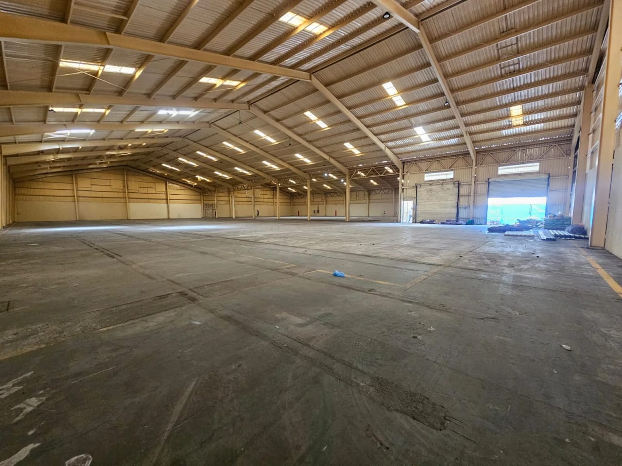 Bodega Industrial en Renta a 150 m de CA-9 Sur | 2 Andenes + Patio de — Bodega / Ofibodega en Alquiler en Villa Nueva, Guatemala, Ciudad — foto 14 de 17