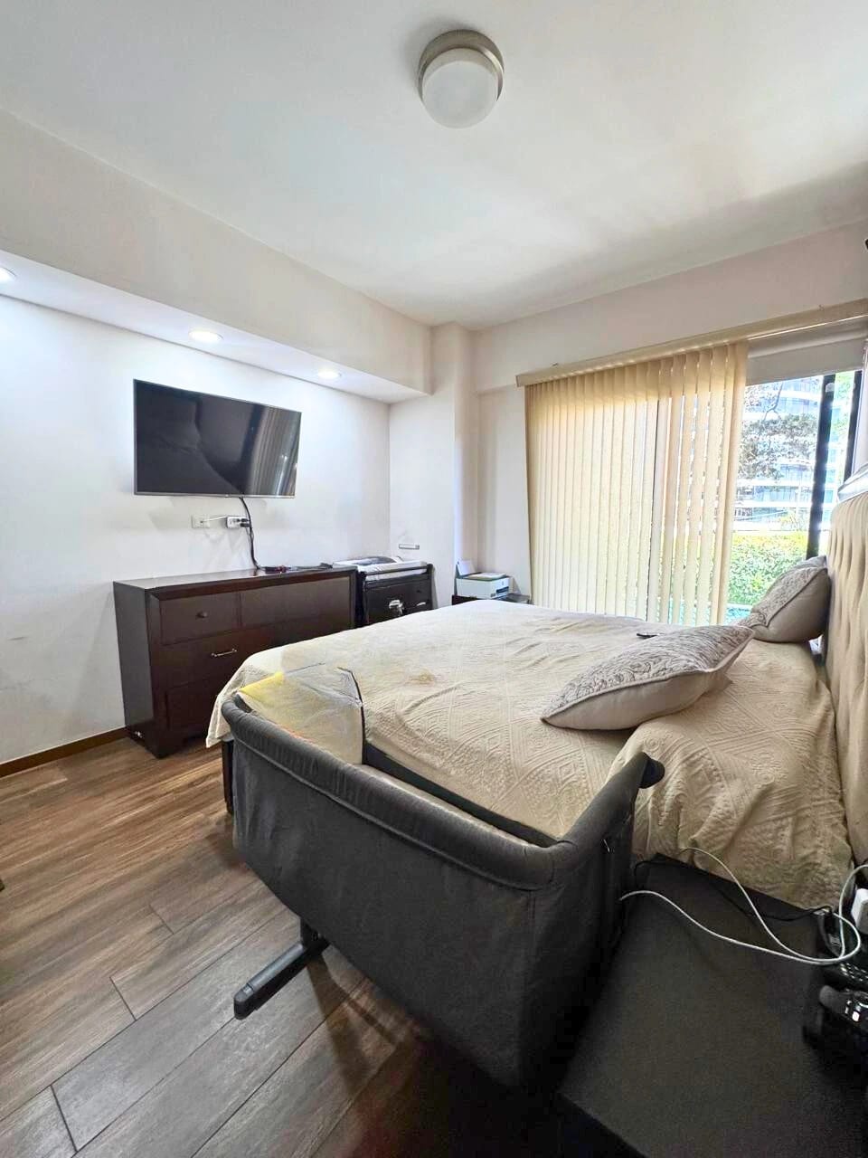 Vendo Apartamento con 5 Parqueos, Bodega, Terraza, Zona 10 — Apartamento en Venta en Zona 10, Guatemala, Ciudad — foto 7 de 17