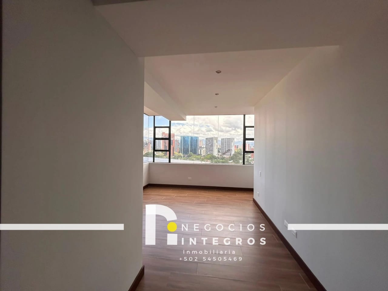 Vendo Apartamento Milenia Oakland Z.10 - Remodelado — Apartamento en Venta en Milenia, Zona 10, Guatemala, Ciudad — foto 10 de 17
