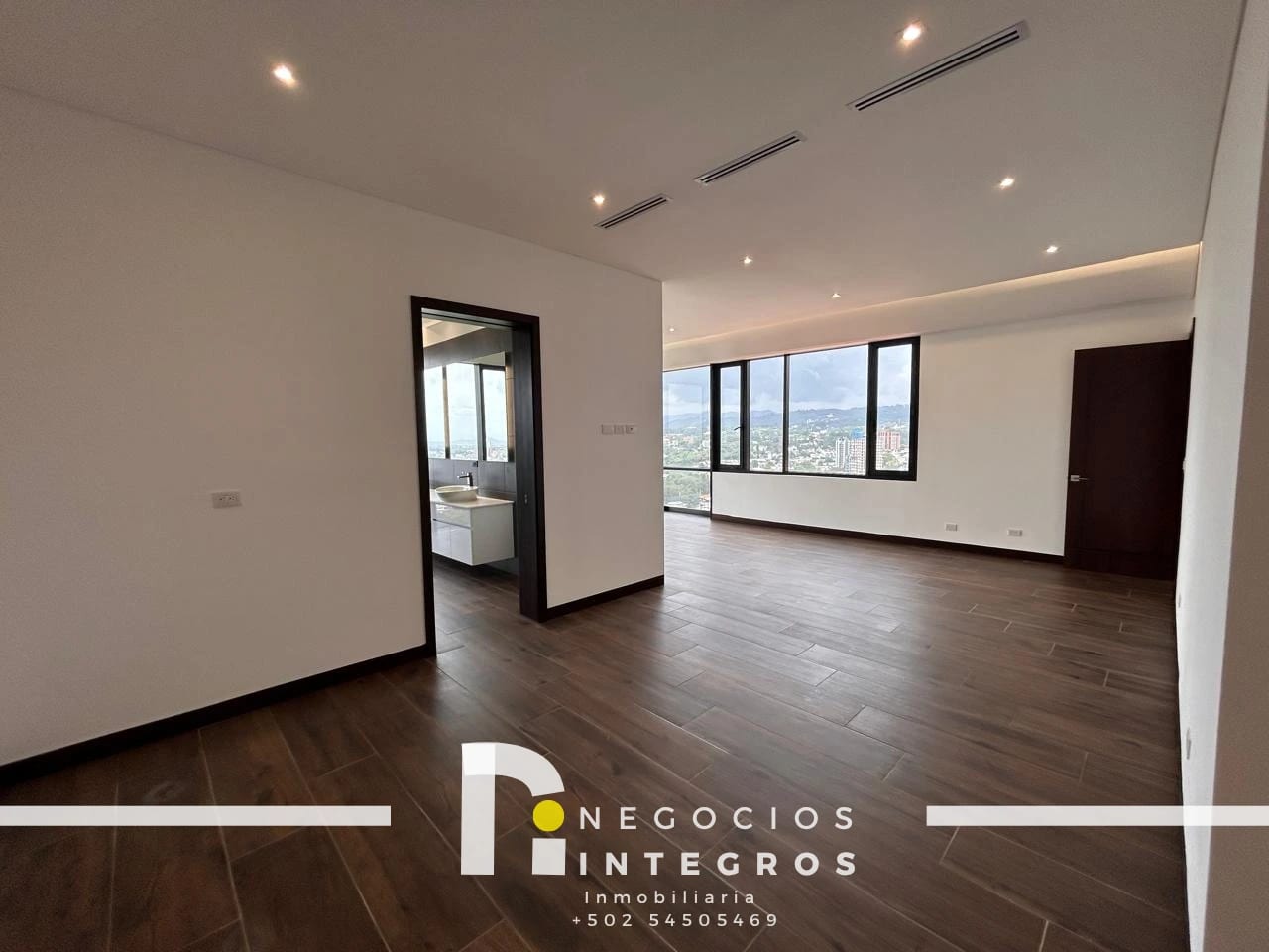 Vendo Espectacular Penthouse en Z.10 Oakland — Apartamento en Venta en Milenia, Zona 10, Guatemala, Ciudad — foto 8 de 17