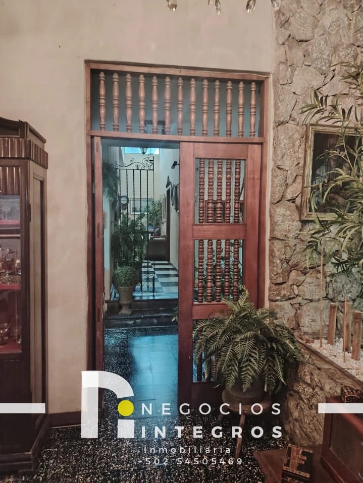 Casa en Venta en Zona 13, Pot G4 (j) con Local Comercial — Casa en Venta en Zona 13, Guatemala, Ciudad — foto 2 de 16
