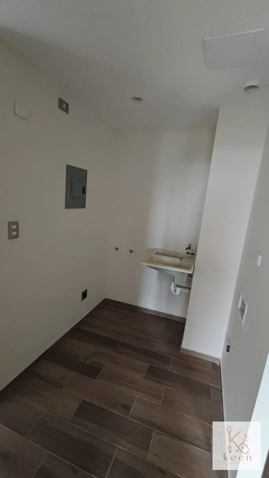 APARTAMENTO EN VENTA ZONA 2 DE MIXCO EDIFICIO ZENTIA - Image 4