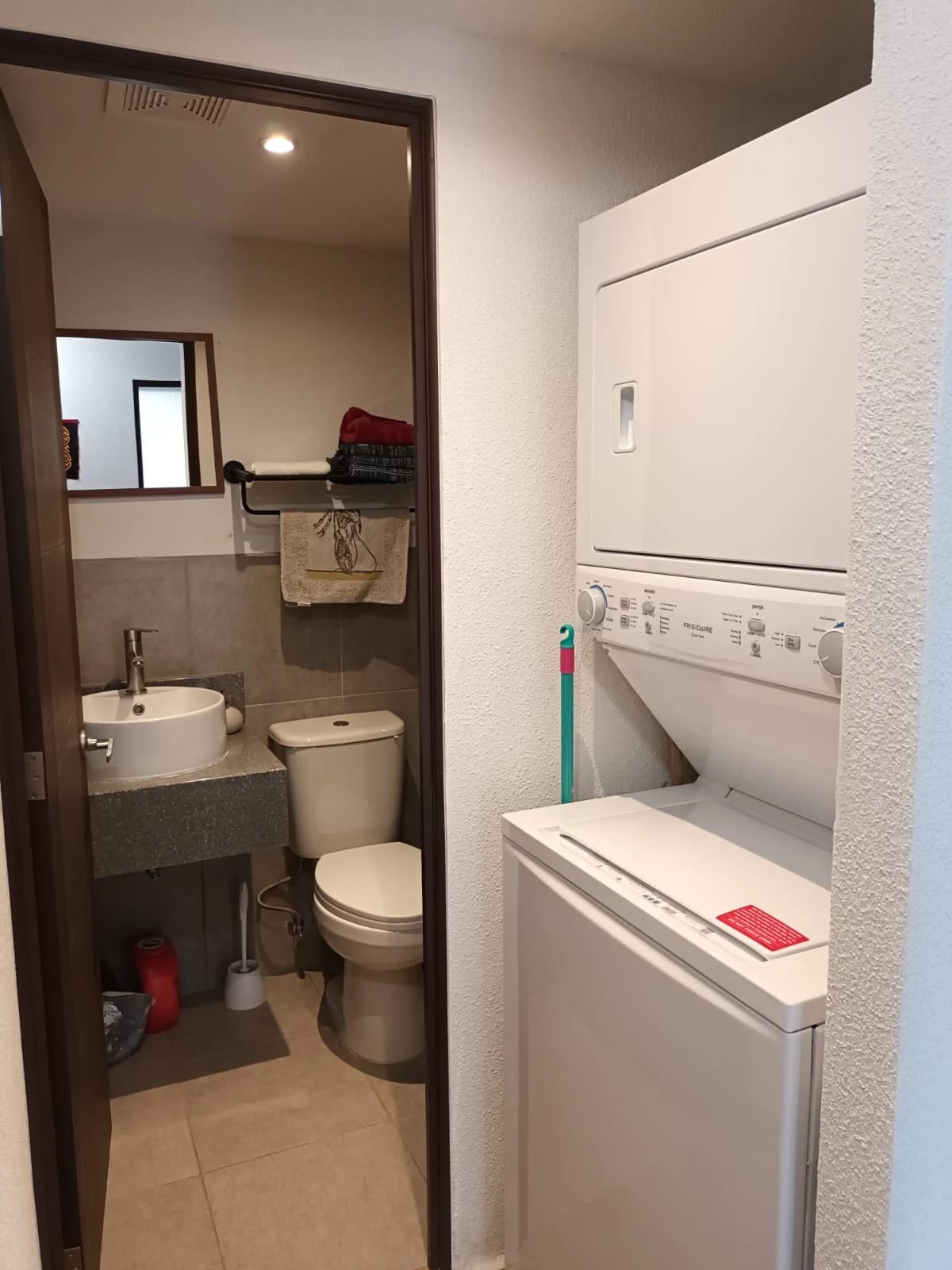 Alquiler de apartamento en zona 02 Bossen, amueblado de 2 dormitorios — Apartamento en Alquiler en Bossen, Zona 2, Guatemala, Ciudad — foto 7 de 13