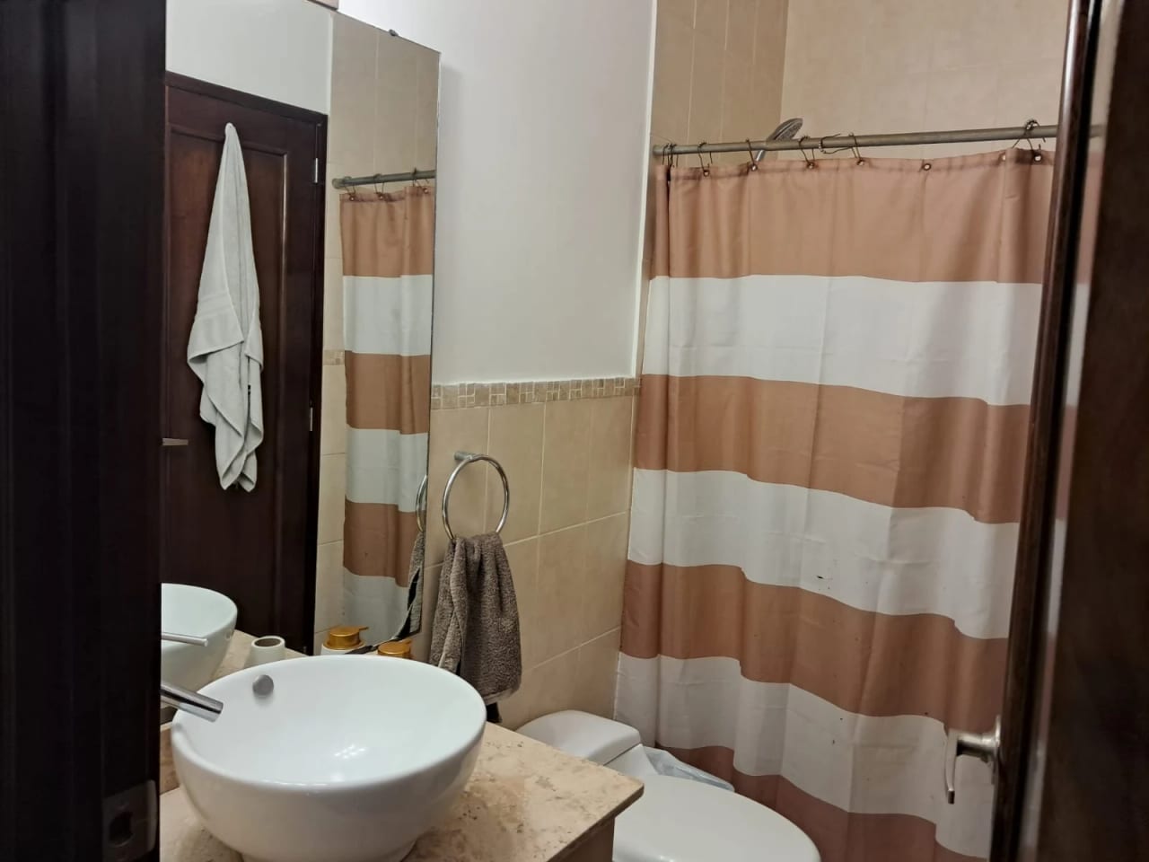 Alquiler de apartamento en zona 14 Plenum Catorce de 3 dormitorios — Apartamento en Alquiler en Plenum 14, Zona 14, Guatemala, Ciudad — foto 13 de 14