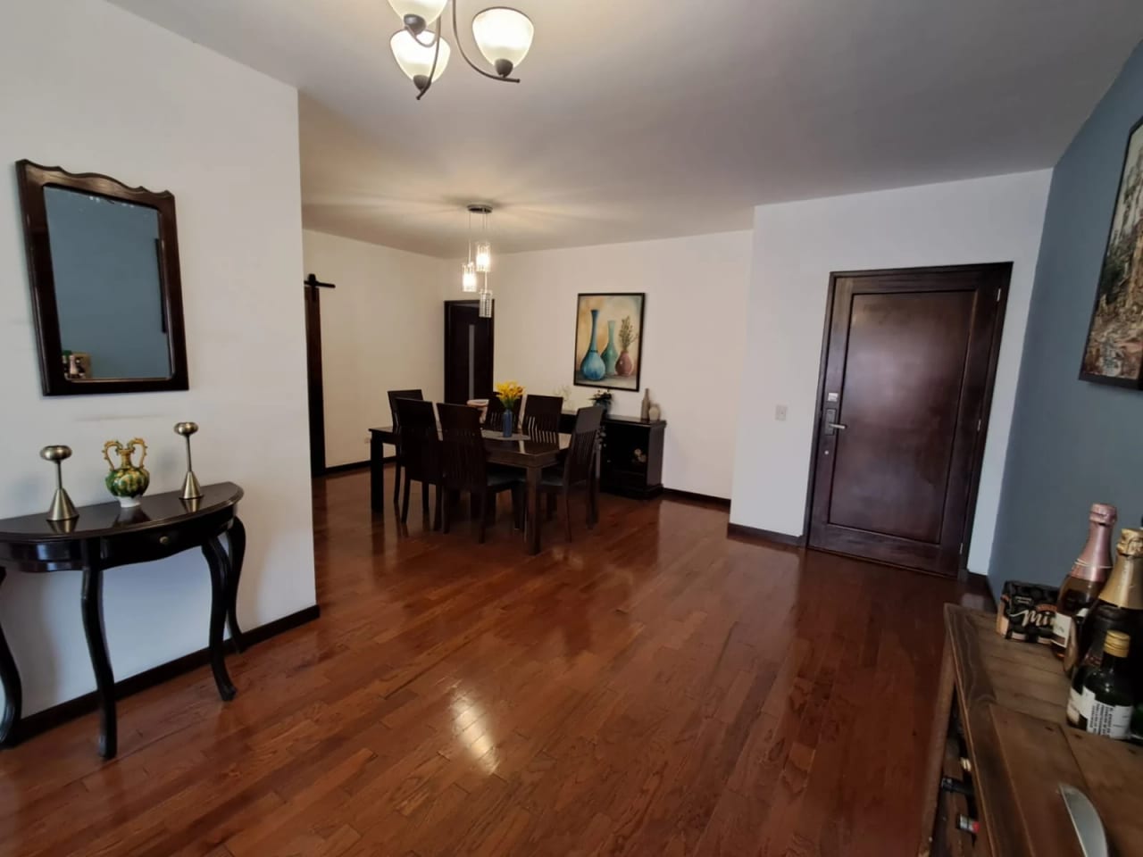Alquiler de apartamento en zona 14 Plenum Catorce de 3 dormitorios — Apartamento en Alquiler en Plenum 14, Zona 14, Guatemala, Ciudad — foto 3 de 14