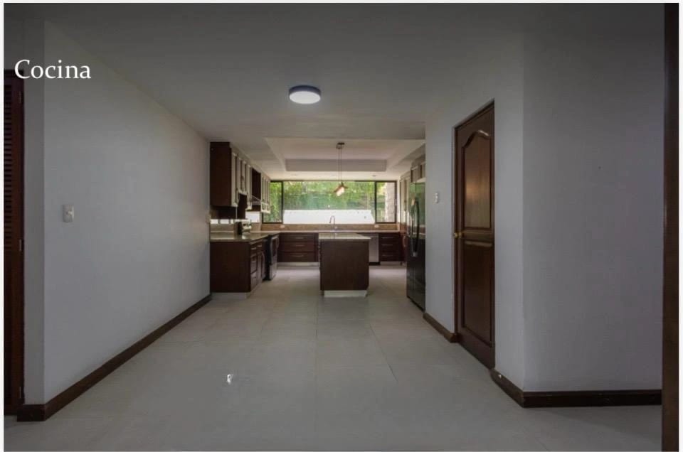 Venta de apartamento en Altos de Torreliana Km. 8.5 Carr. Salvador — Apartamento en Venta en Altos de Torreliana, Carretera a El Salvador, Guatemala, Ciudad — foto 7 de 15