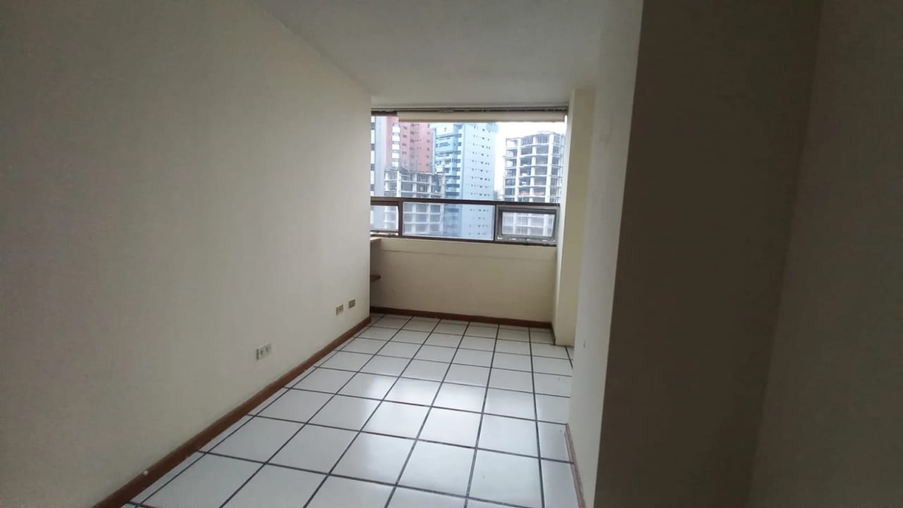Venta de Apartamento en zona 14 Ibiza 2 dormitorios y estudio — Apartamento en Venta en Ibiza, Zona 14, Guatemala, Ciudad — foto 13 de 17