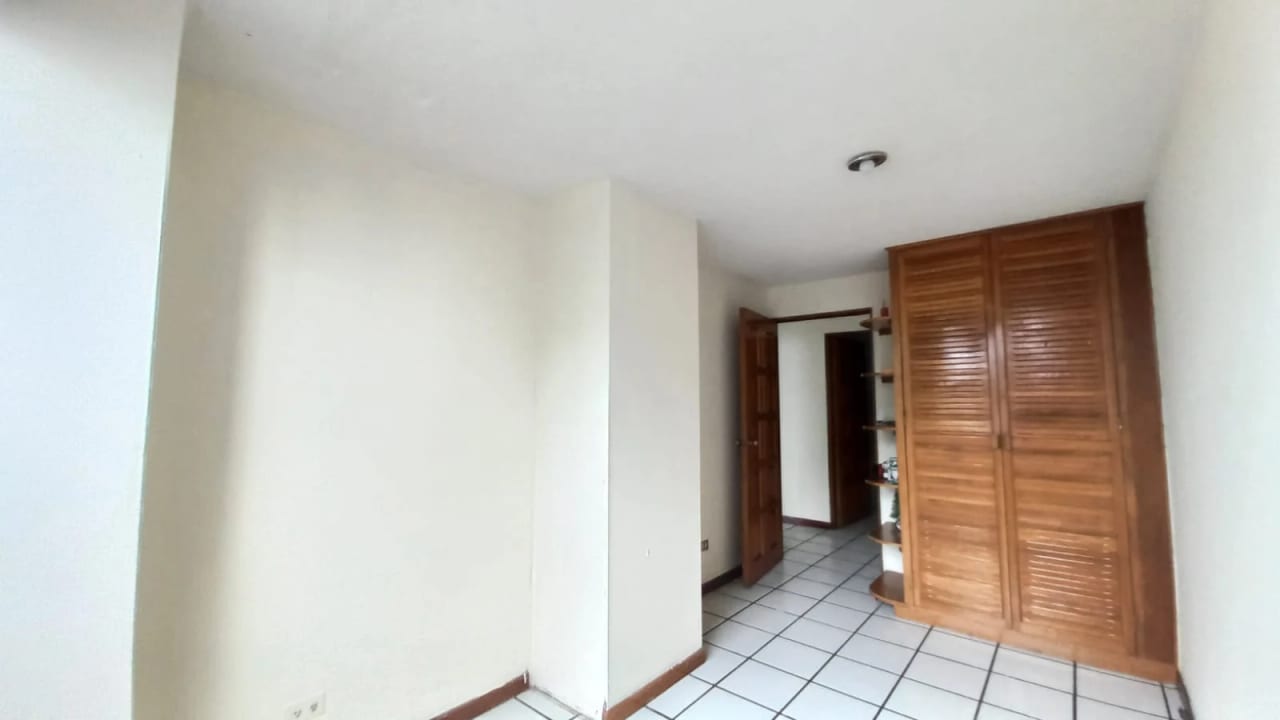 Venta de Apartamento en zona 14 Ibiza 2 dormitorios y estudio — Apartamento en Venta en Ibiza, Zona 14, Guatemala, Ciudad — foto 11 de 17