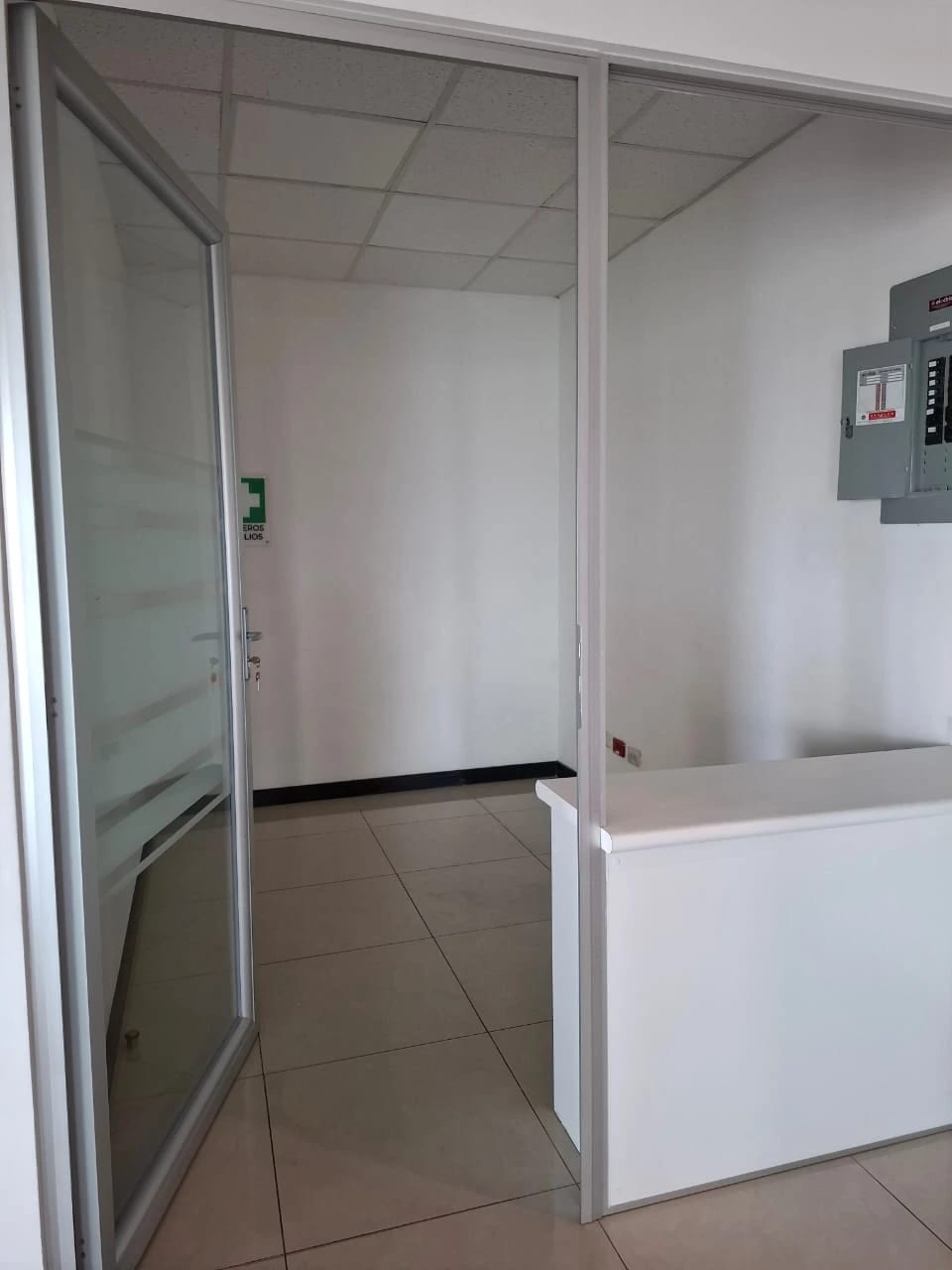 Alquiler de oficina en zona 13 Americas 10 con 279 Mt2. tabicada — Oficina en Alquiler en Américas 10, Zona 13, Guatemala, Ciudad — foto 6 de 11