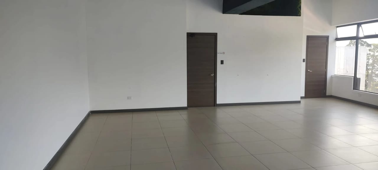 Venta de oficina en Centro Corporativo Muxbal 131 Mt2. — Oficina en Venta en Muxbal, Guatemala, Ciudad — foto 5 de 7