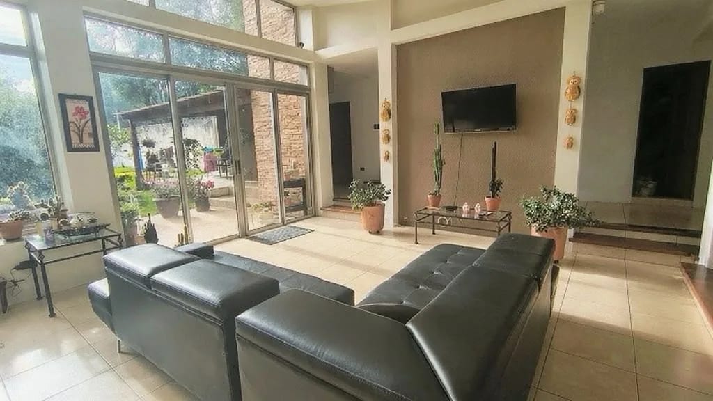 Venta de Casa con Amplio Terreno en San Lucas Choacorral — Casa en Venta en San Lucas Sacatepéquez, Sacatepéquez — foto 5 de 13
