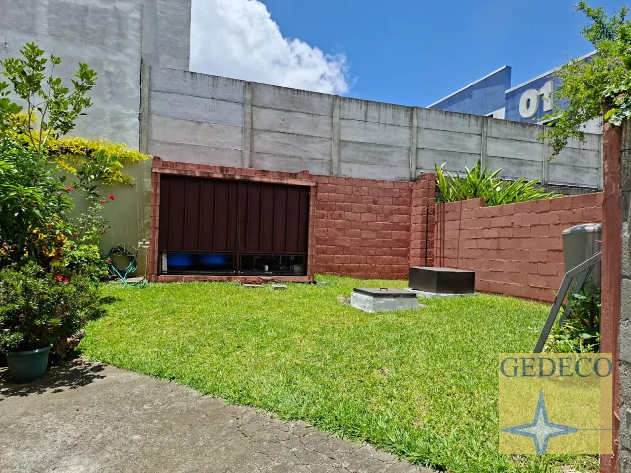 Exclusiva y amplia casa en venta, en Bosques de San Nicolás. — Casa en Venta en Bosques de San Nicolás, Zona 4 Mixco, Guatemala, Ciudad — foto 1 de 13