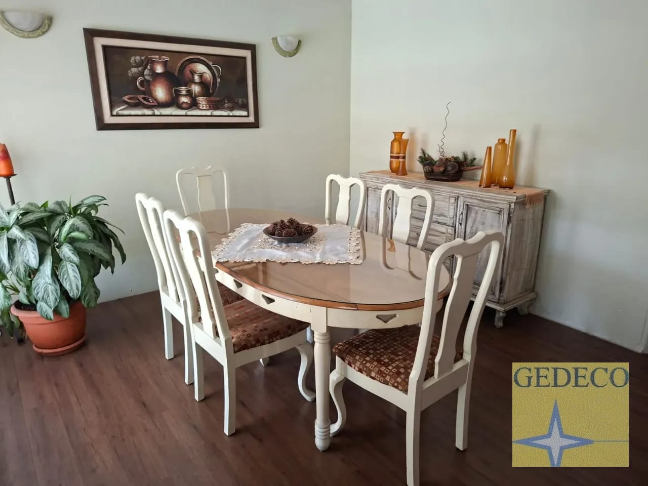 Exclusiva y amplia casa en venta, en Bosques de San Nicolás. — Casa en Venta en Bosques de San Nicolás, Zona 4 Mixco, Guatemala, Ciudad — foto 9 de 13