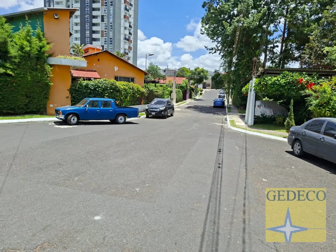 Exclusiva y amplia casa en venta, en Bosques de San Nicolás. — Casa en Venta en Bosques de San Nicolás, Zona 4 Mixco, Guatemala, Ciudad — foto 12 de 13