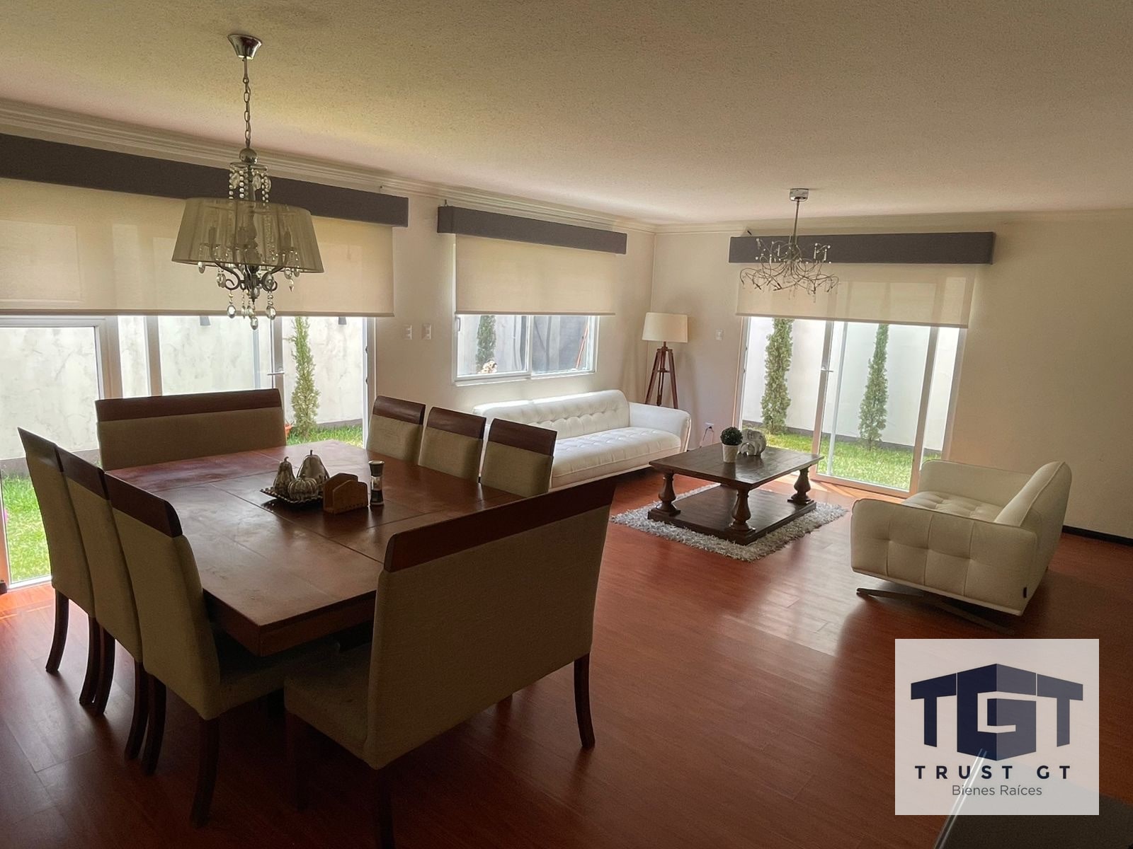 Las Luces del Encinal, zona 7 de Mixco Casa en Venta — Casa en Venta en El Encinal, Zona 7 Mixco, Guatemala, Ciudad — foto 1 de 4
