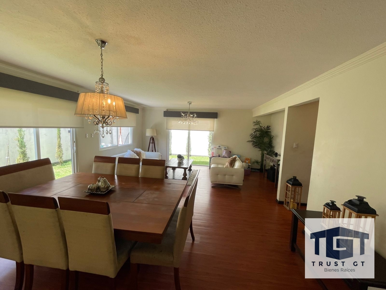 Las Luces del Encinal, zona 7 de Mixco Casa en Venta — Casa en Venta en El Encinal, Zona 7 Mixco, Guatemala, Ciudad — foto 4 de 4