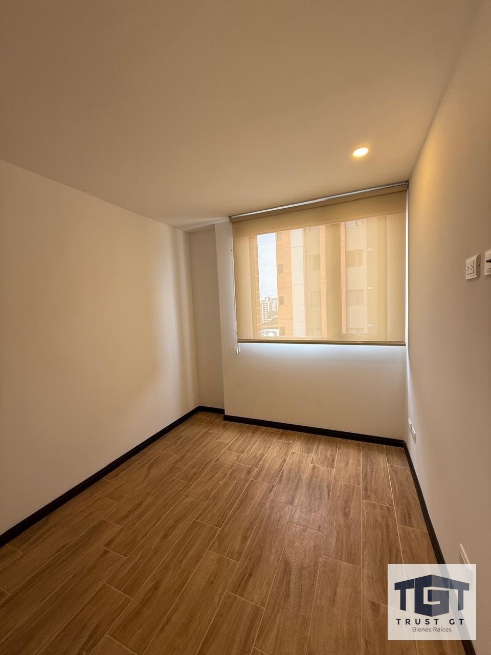 Apartamento en renta zona 13 Essenza — Apartamento en Alquiler en Zona 13, Guatemala, Ciudad — foto 2 de 8