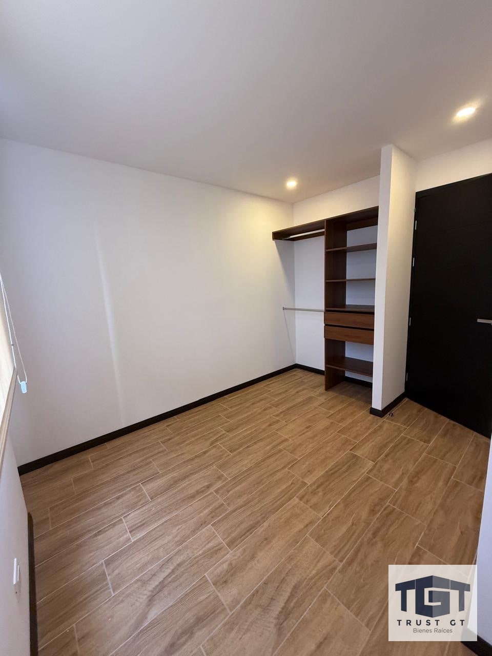 Apartamento en renta zona 13 Essenza — Apartamento en Alquiler en Zona 13, Guatemala, Ciudad — foto 6 de 8