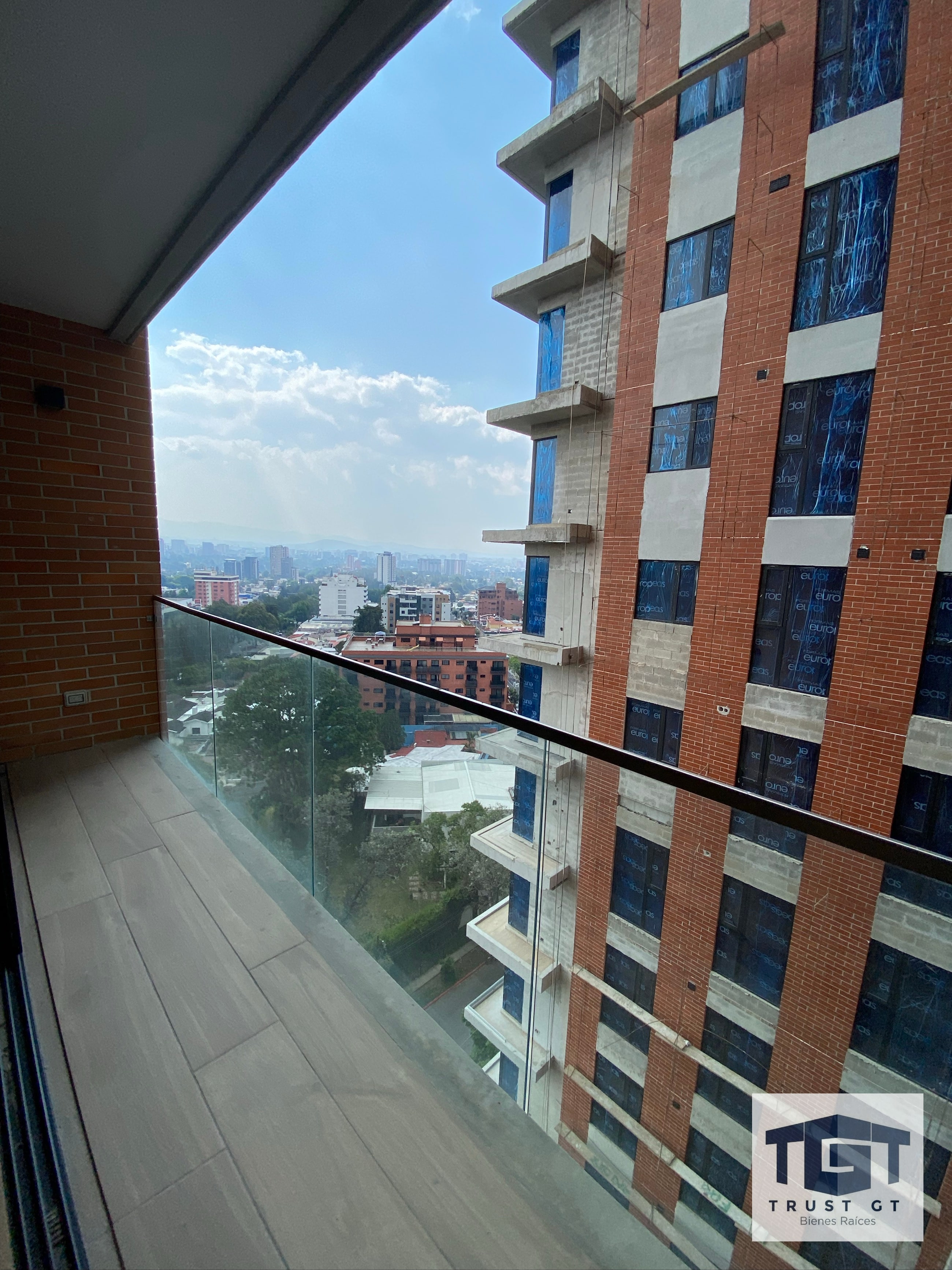 Apartamento en renta zona 15 VH1 — Apartamento en Alquiler en Baden, Zona 15, Guatemala, Ciudad — foto 1 de 7