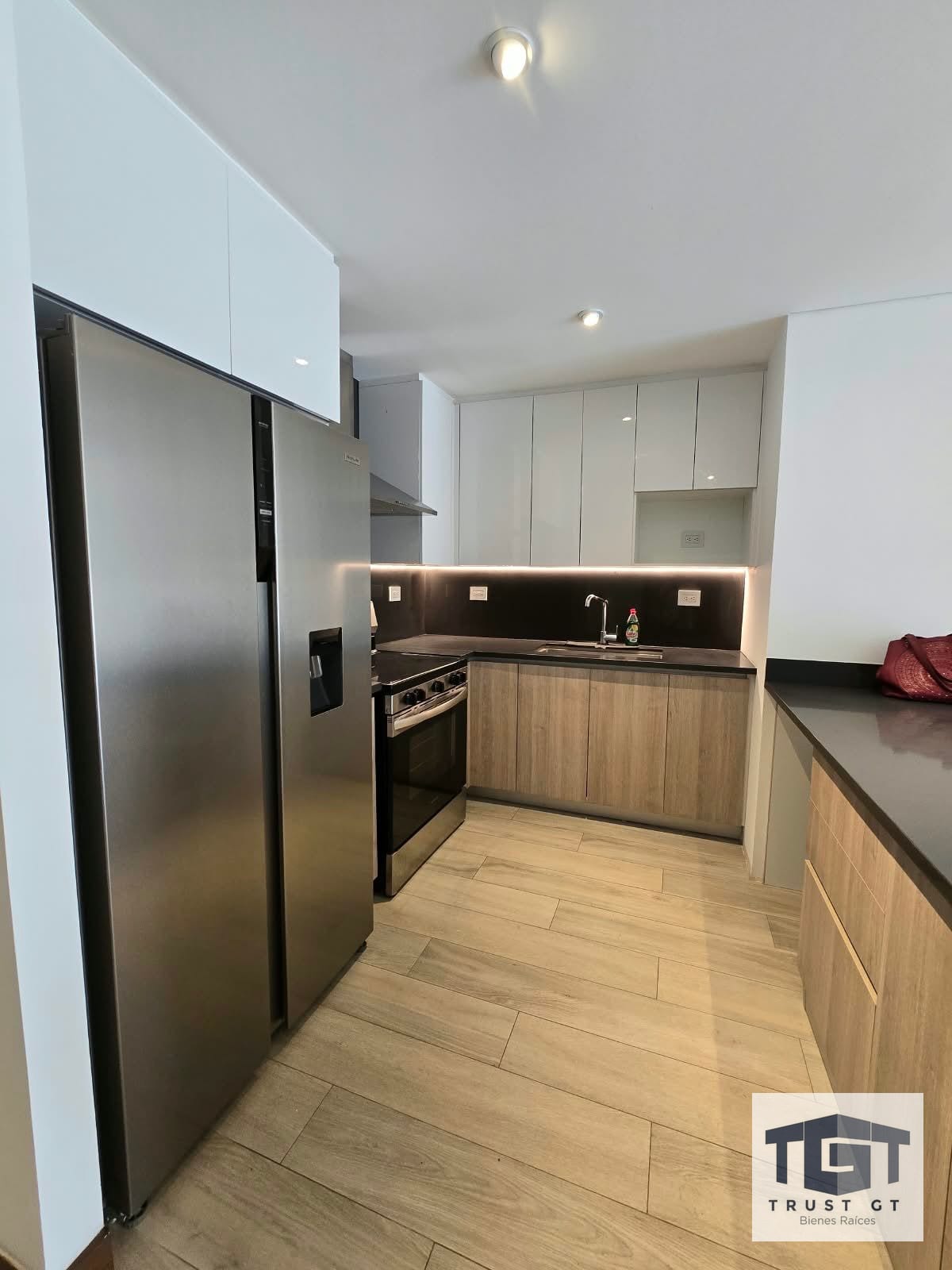 Vendo apartamento Reserva Diez zona 10 — Apartamento en Venta en Reserva Diez, Zona 10, Guatemala, Ciudad — foto 1 de 6