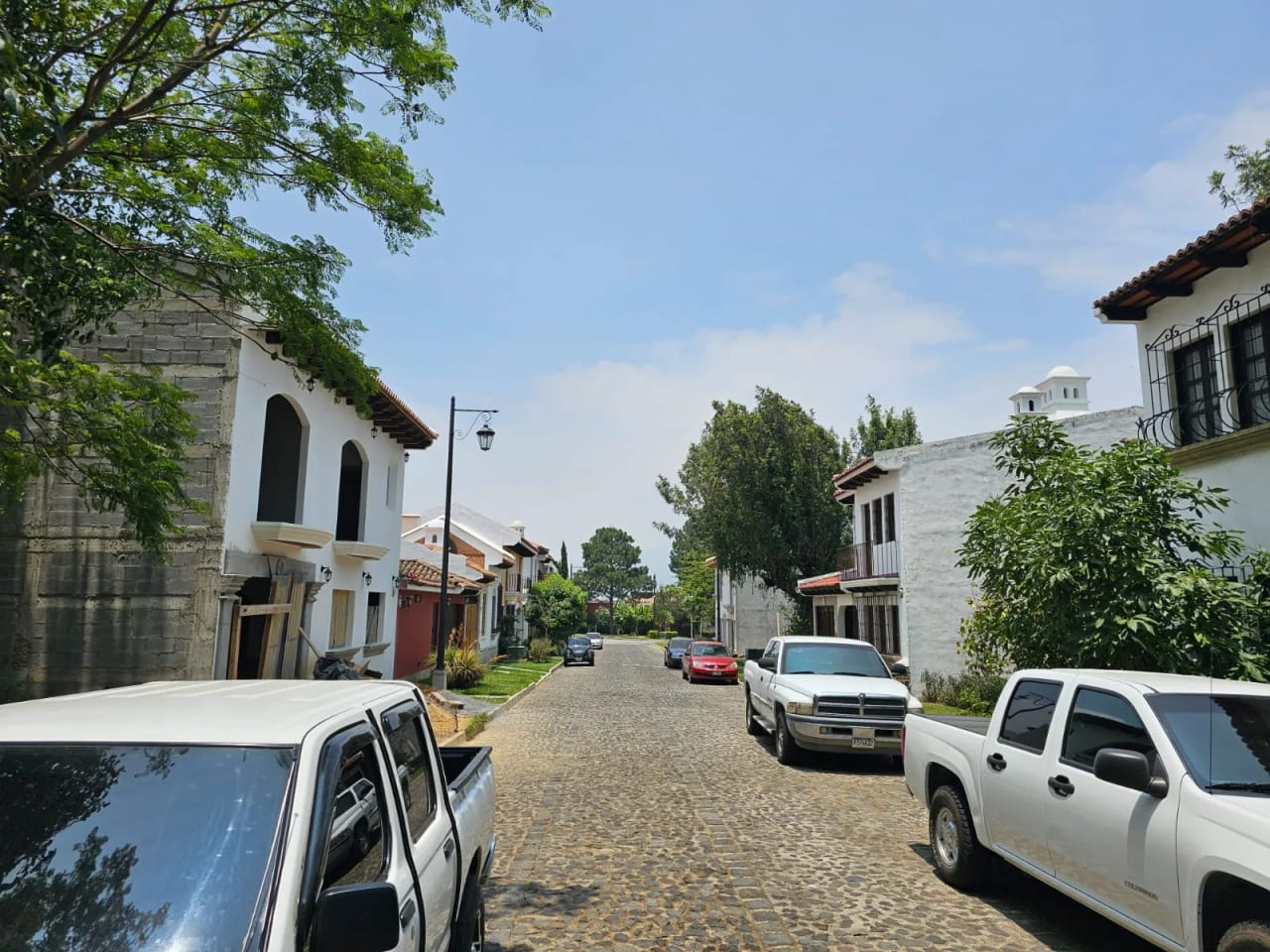 Terreno de esquina boulevard principal Bella Vista — Terreno en Venta en Jocotenango, Sacatepéquez — foto 3 de 6