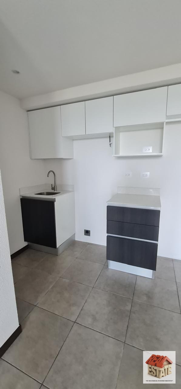 Zona 12 INITI alquilo amplio apartamento 95m2 — Apartamento en Alquiler en Prados de Monte María, Zona 12, Guatemala, Ciudad — foto 2 de 17