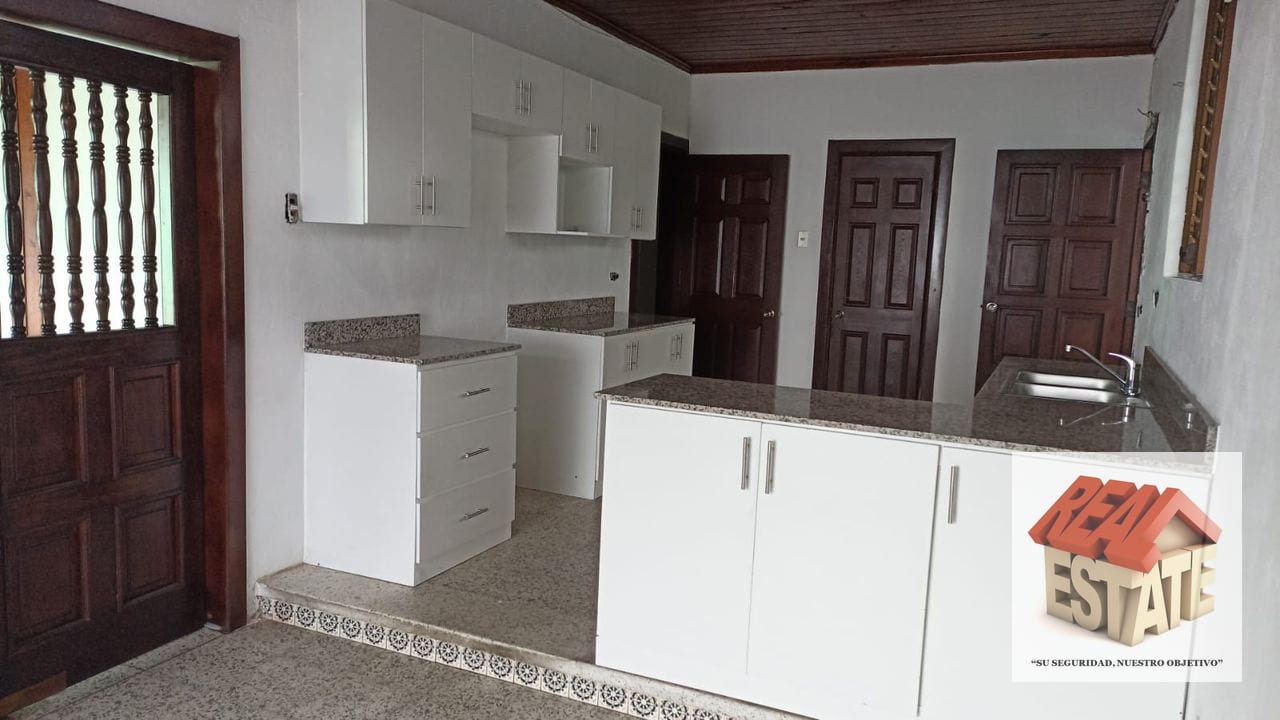 Monte María 1 vendo casa 1 nivel finos acabados madera — Casa en Venta en Prados de Monte María, Zona 12, Guatemala, Ciudad — foto 3 de 12