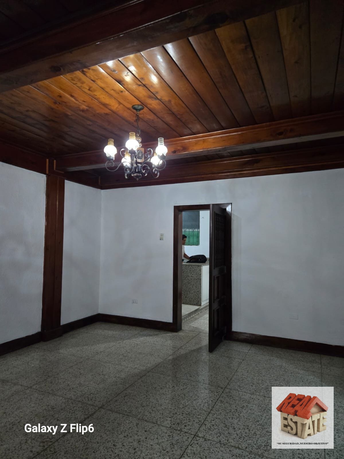 Monte María 1 vendo casa 1 nivel finos acabados madera — Casa en Venta en Prados de Monte María, Zona 12, Guatemala, Ciudad — foto 5 de 12