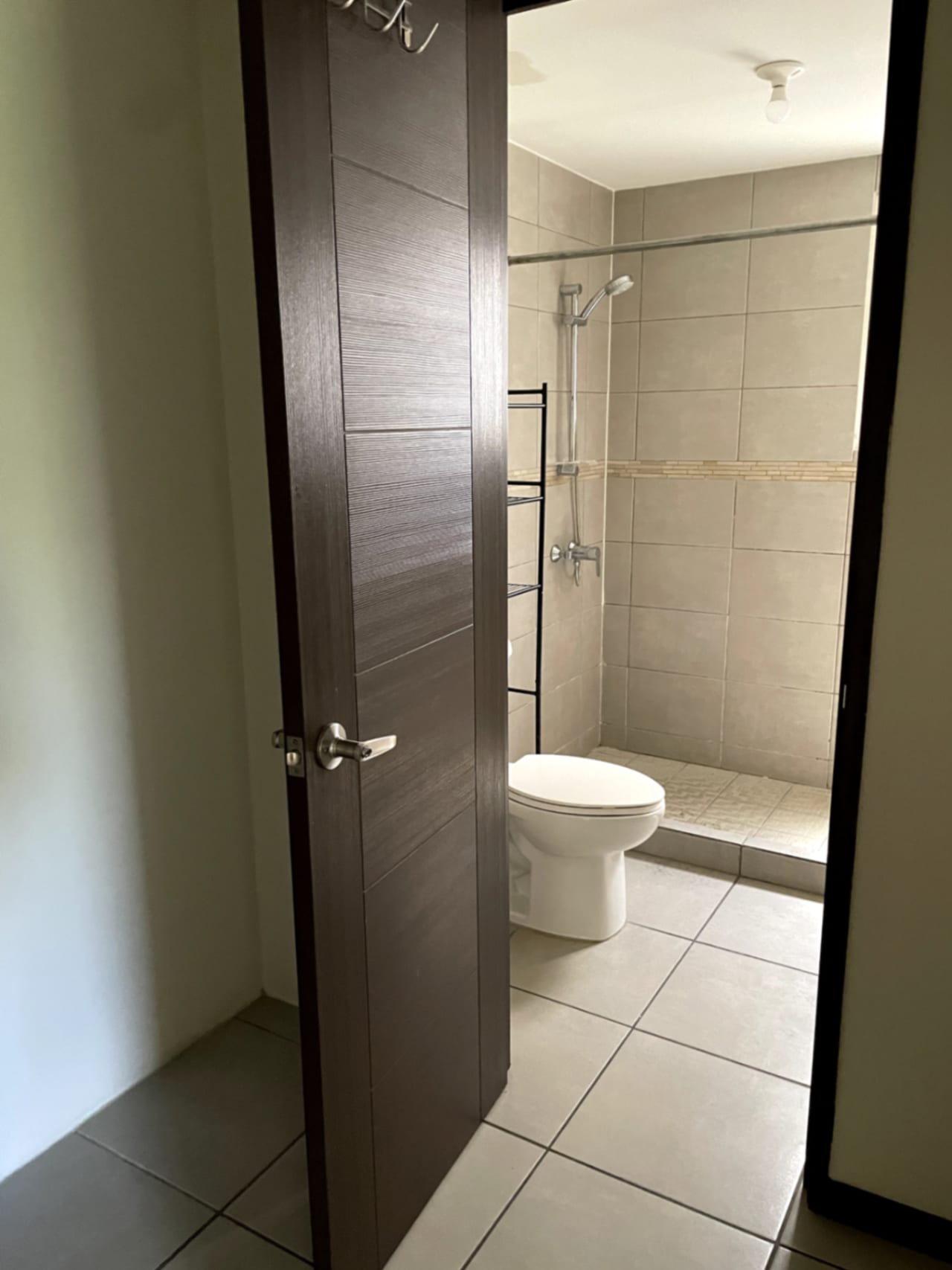 Apartamento Tipo Villa en Renta en Condado Naranjo — Apartamento en Alquiler en Condado Naranjo, Zona 4 Mixco, Guatemala, Ciudad — foto 17 de 17