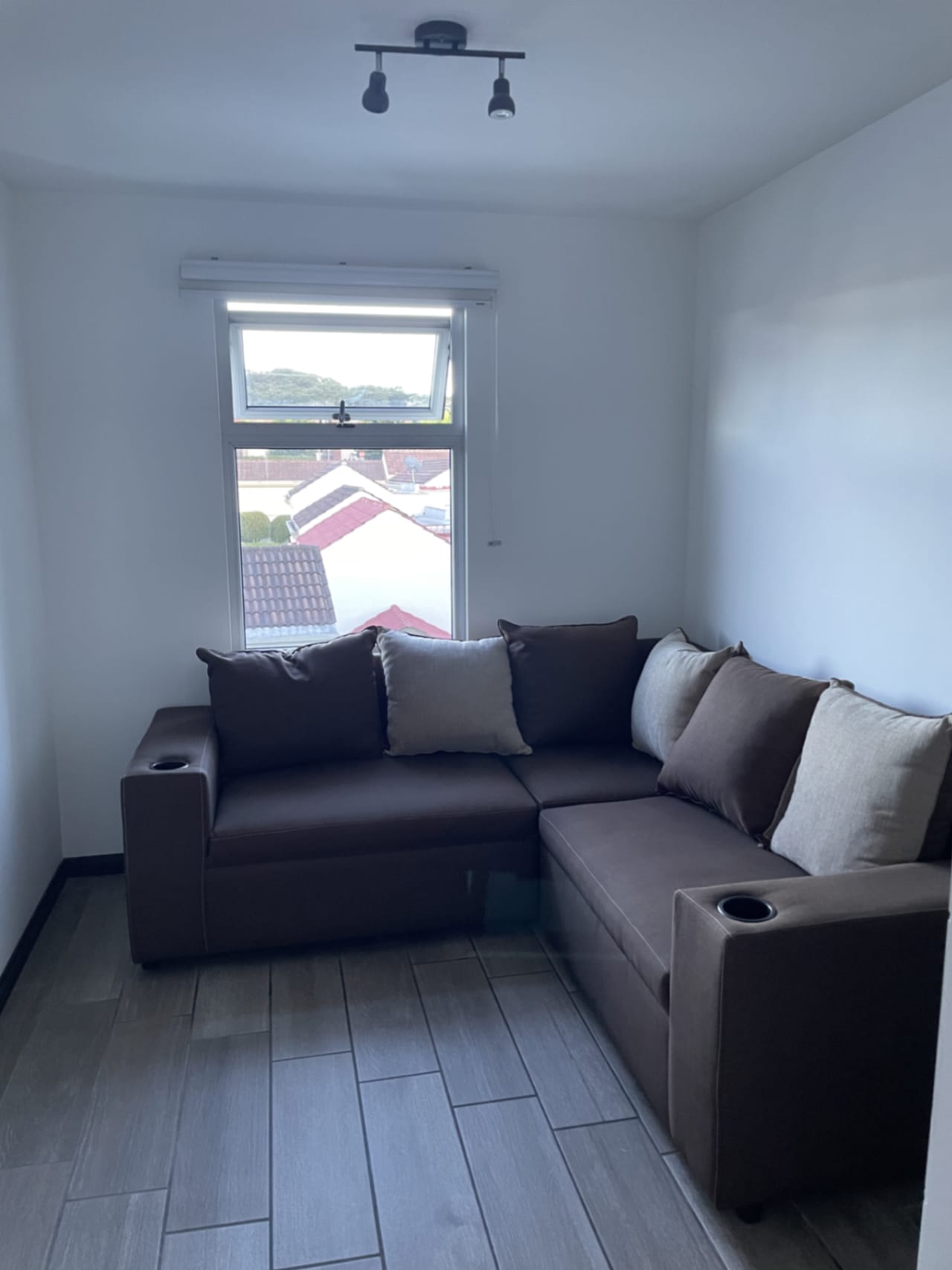 Rento Apartamento Amueblado Condado Naranjo — Apartamento en Alquiler en Condado Naranjo, Zona 4 Mixco, Guatemala, Ciudad — foto 7 de 14