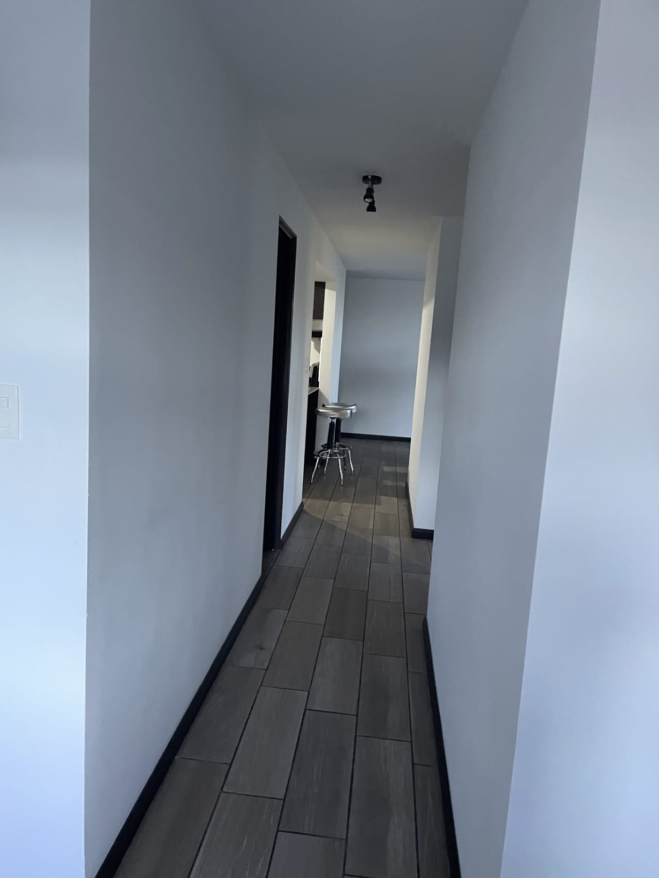 Rento Apartamento Amueblado Condado Naranjo — Apartamento en Alquiler en Condado Naranjo, Zona 4 Mixco, Guatemala, Ciudad — foto 11 de 14