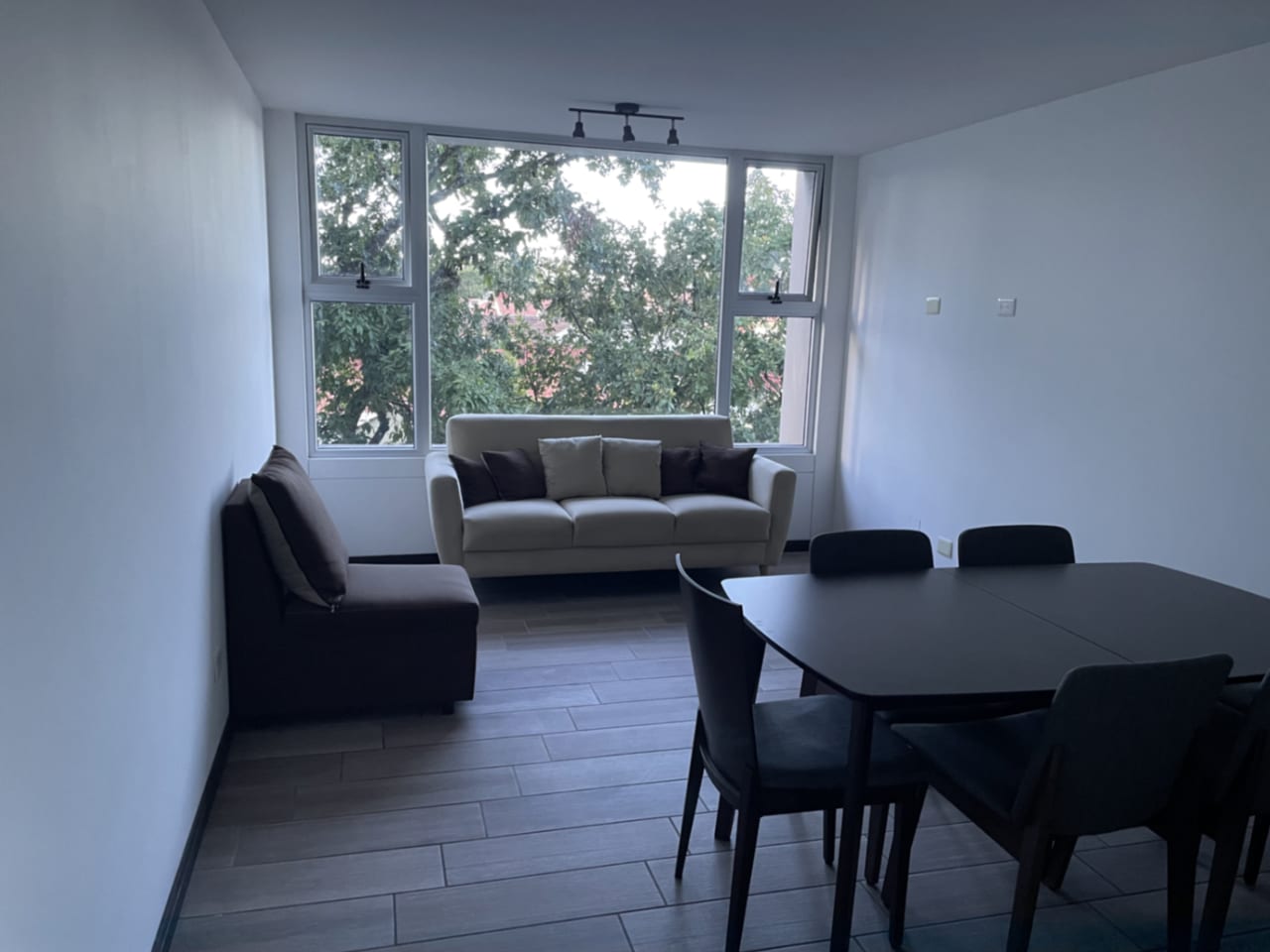 Rento Apartamento Amueblado Condado Naranjo — Apartamento en Alquiler en Condado Naranjo, Zona 4 Mixco, Guatemala, Ciudad — foto 14 de 14