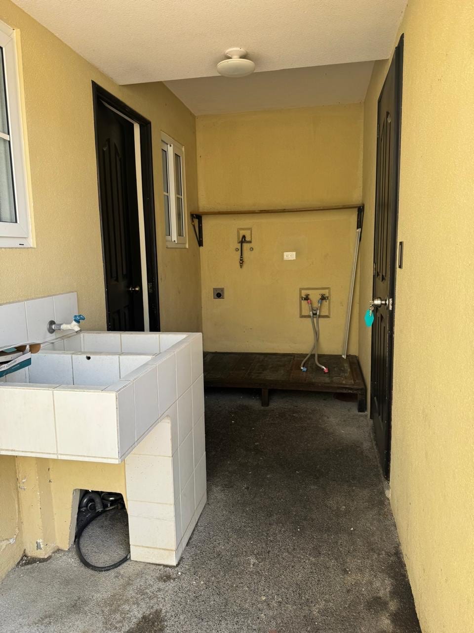 Rento Casa Navarra en Condado Naranjo, Condominio Santa Irene — Casa en Alquiler en Condado Naranjo, Zona 4 Mixco, Guatemala, Ciudad — foto 8 de 17