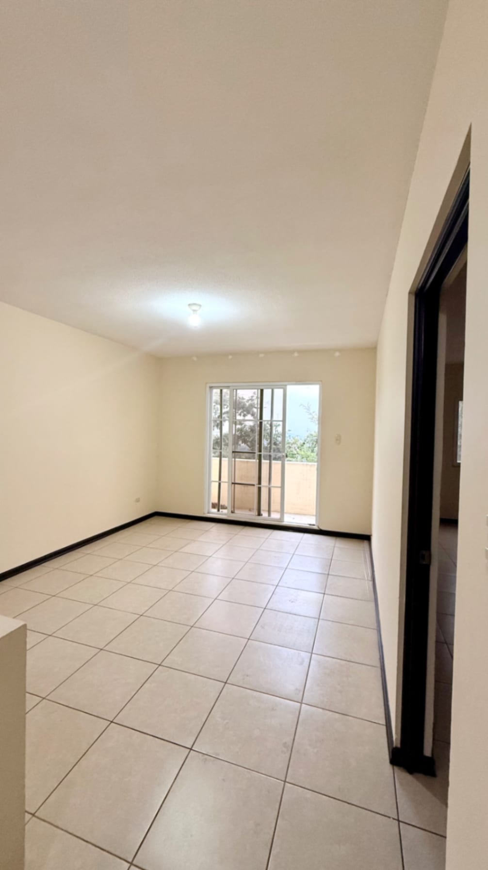 Casa en venta Cañadas del Encinal zona 07 de Mixco — Casa en Venta en El Encinal, Zona 7 Mixco, Guatemala, Ciudad — foto 10 de 17