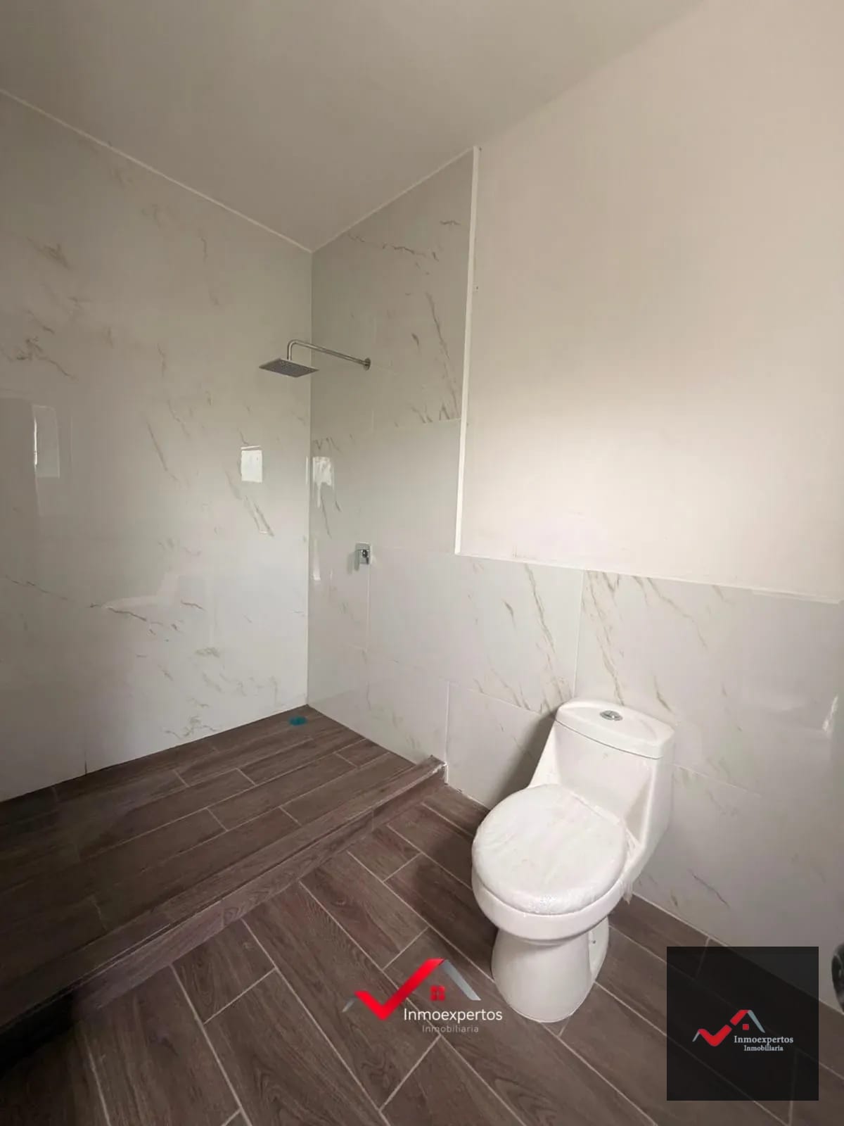 Casa en Venta | San Cristóbal, Zona 8 de Mixco – Sector B2 — Casa en Venta en Vista al Valle, Zona 8 Mixco, Guatemala, Ciudad — foto 8 de 17