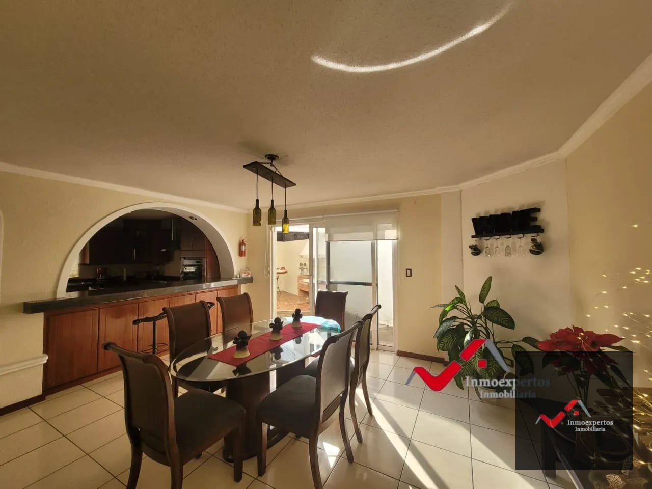 Casa en Venta | San Cristóbal, Zona 8 de Mixco — Casa en Venta en Zona 8 Mixco, Guatemala, Ciudad — foto 1 de 17