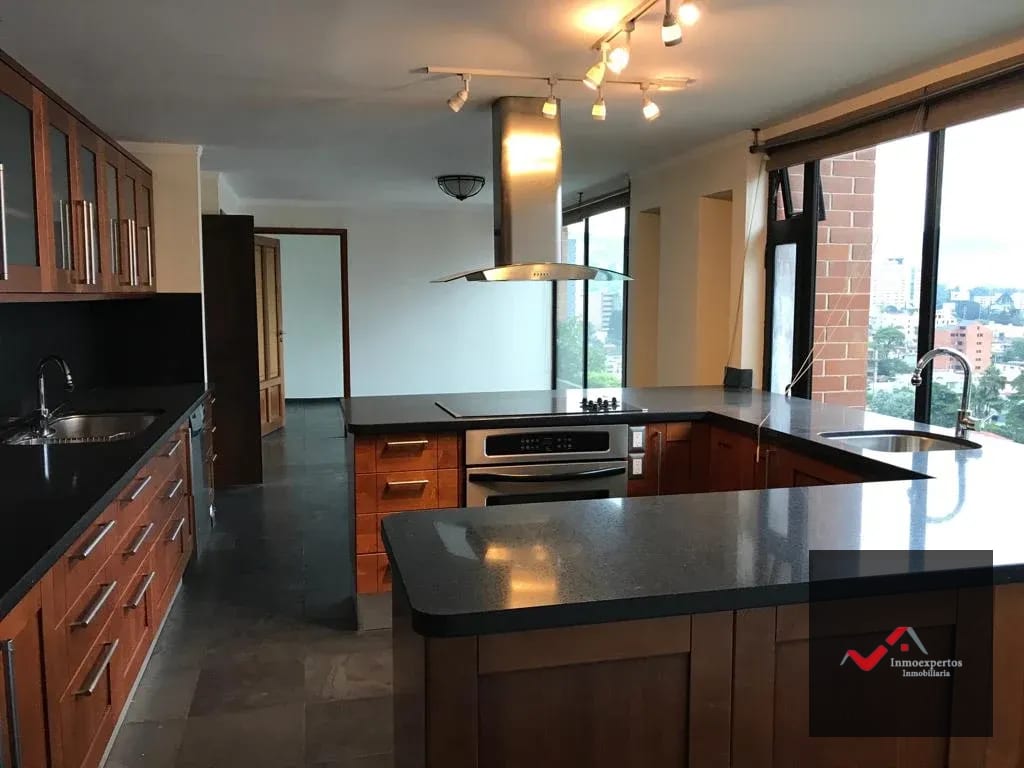 Penthouse en Venta | Condominio Plaza San Marco — Apartamento en Venta en Zona 10, Guatemala, Ciudad — foto 1 de 10
