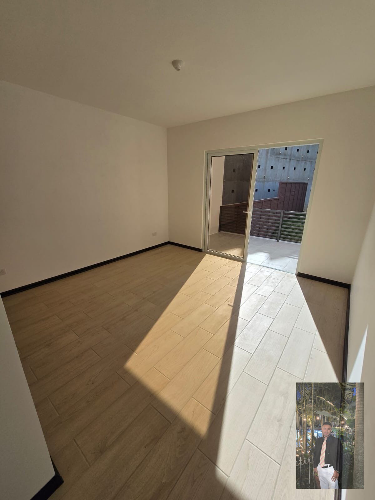 Se Vende en Trivento Hermosa Casa para Estrenar CAES- por Sporta — Casa en Venta en Carretera a El Salvador, Guatemala, Ciudad — foto 1 de 11