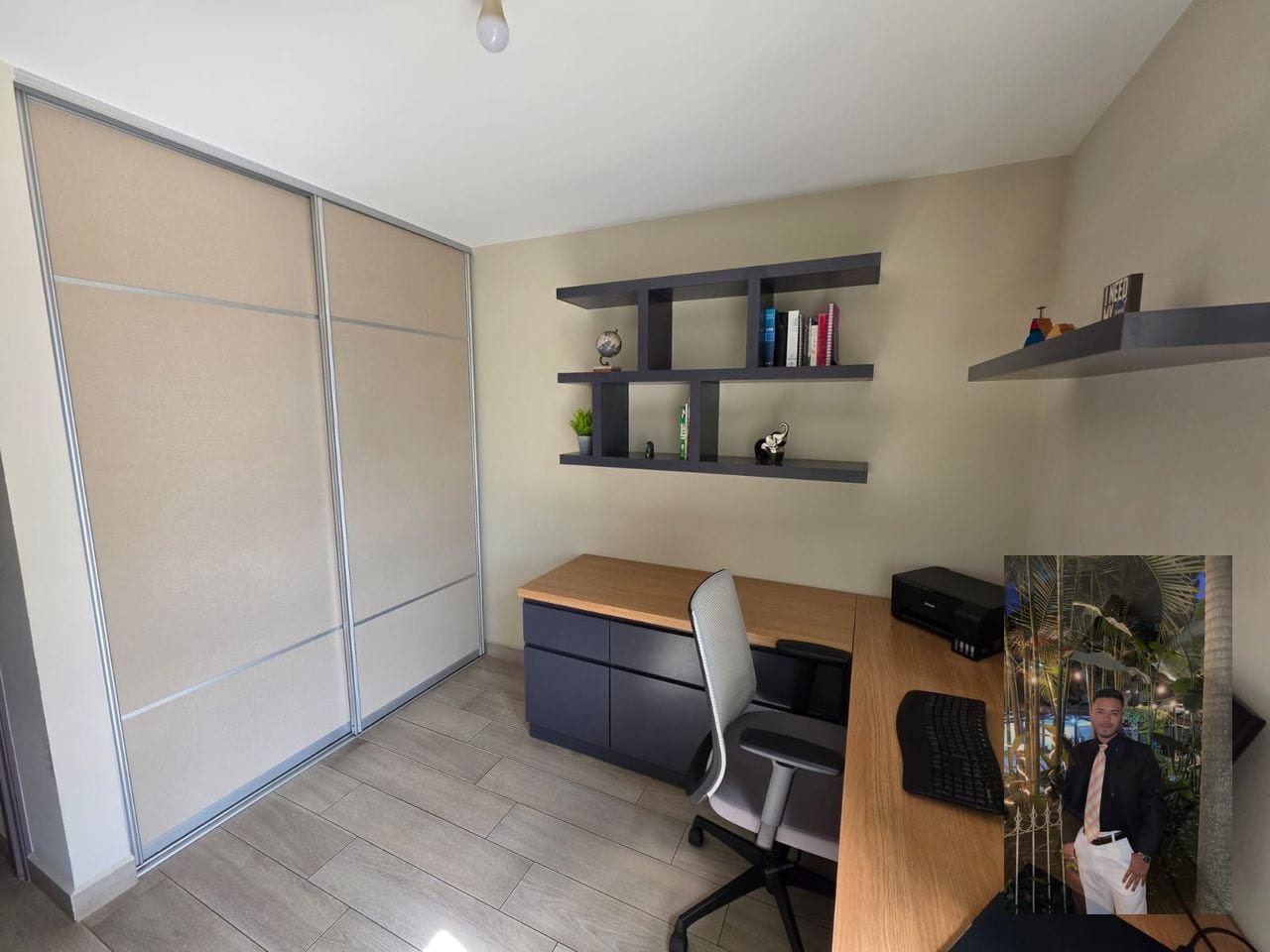 🏢 Apartamento Amueblado en Renta – Edificio Epic, Zona 15 — Apartamento en Alquiler en Zona 15, Guatemala, Ciudad — foto 13 de 17