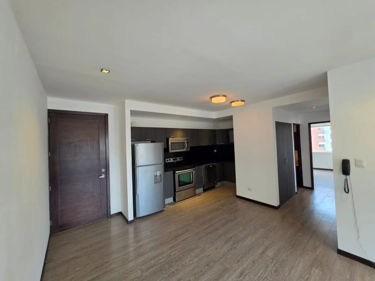 Vendo o alquilo apartamento en zona 10 — Apartamento en Venta en Neo Apartamentos, Zona 10, Guatemala, Ciudad — foto 2 de 16