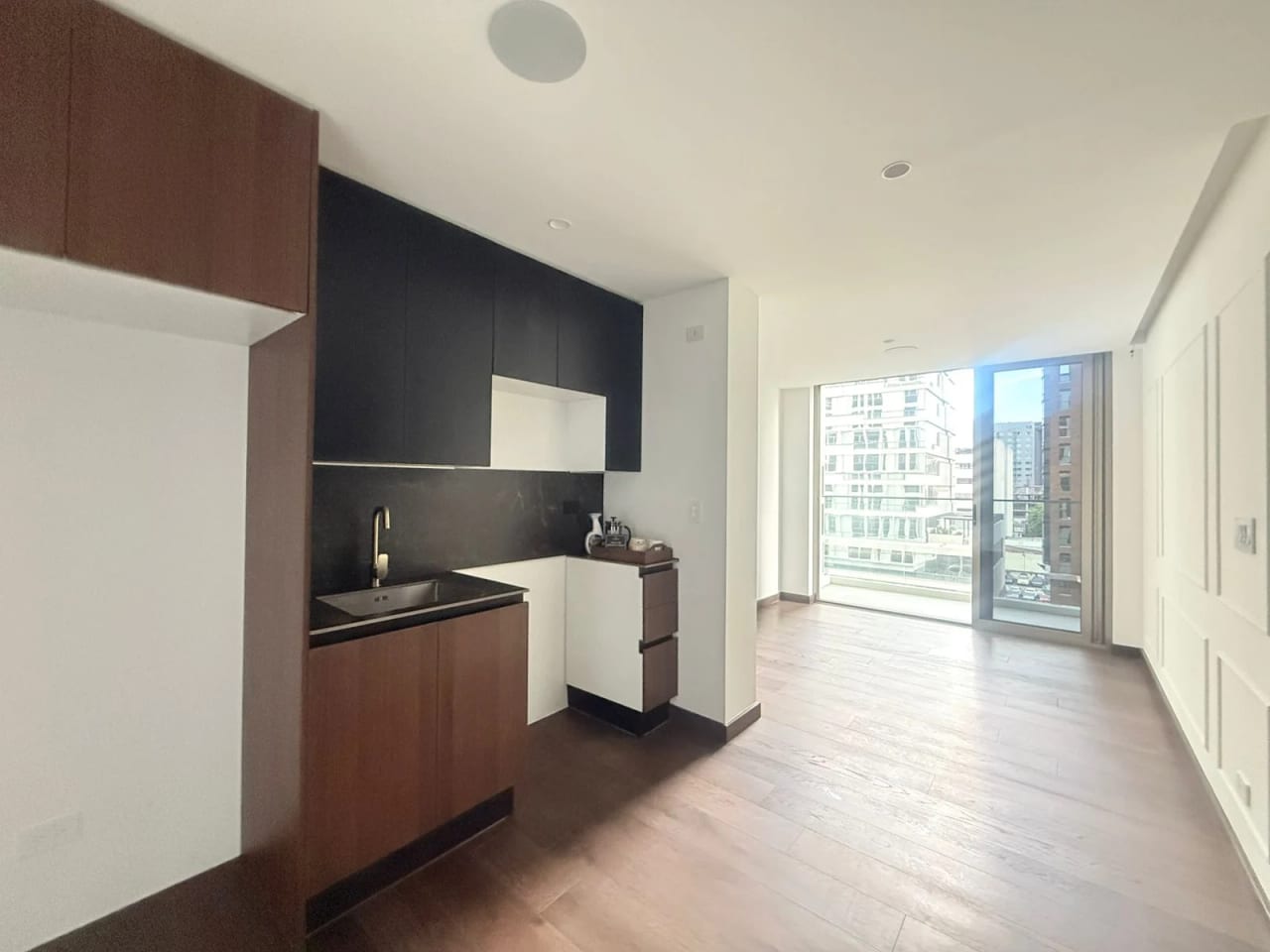 Vendo en Ganga apartamento en Z. 10 — Apartamento en Venta en Atarah, Zona 10, Guatemala, Ciudad — foto 4 de 11