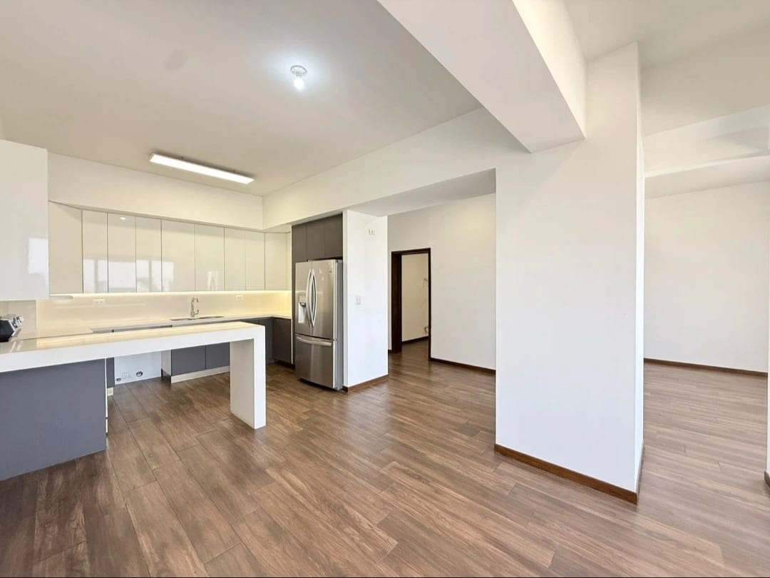 Alquilo lindo apartamento en zona 10 — Apartamento en Alquiler en Casa Acueducto, Zona 10, Guatemala, Ciudad — foto 4 de 16