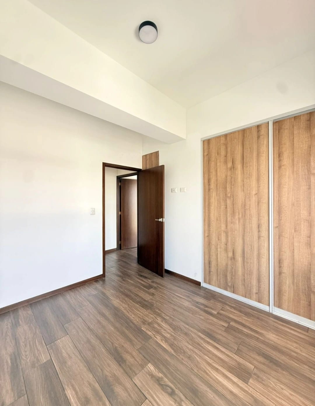 Alquilo lindo apartamento en zona 10 — Apartamento en Alquiler en Casa Acueducto, Zona 10, Guatemala, Ciudad — foto 10 de 16